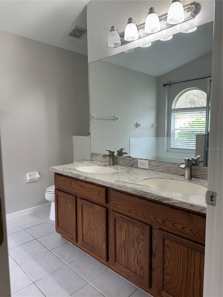 Image 38 of 100 For 10460 Lucaya Drive
