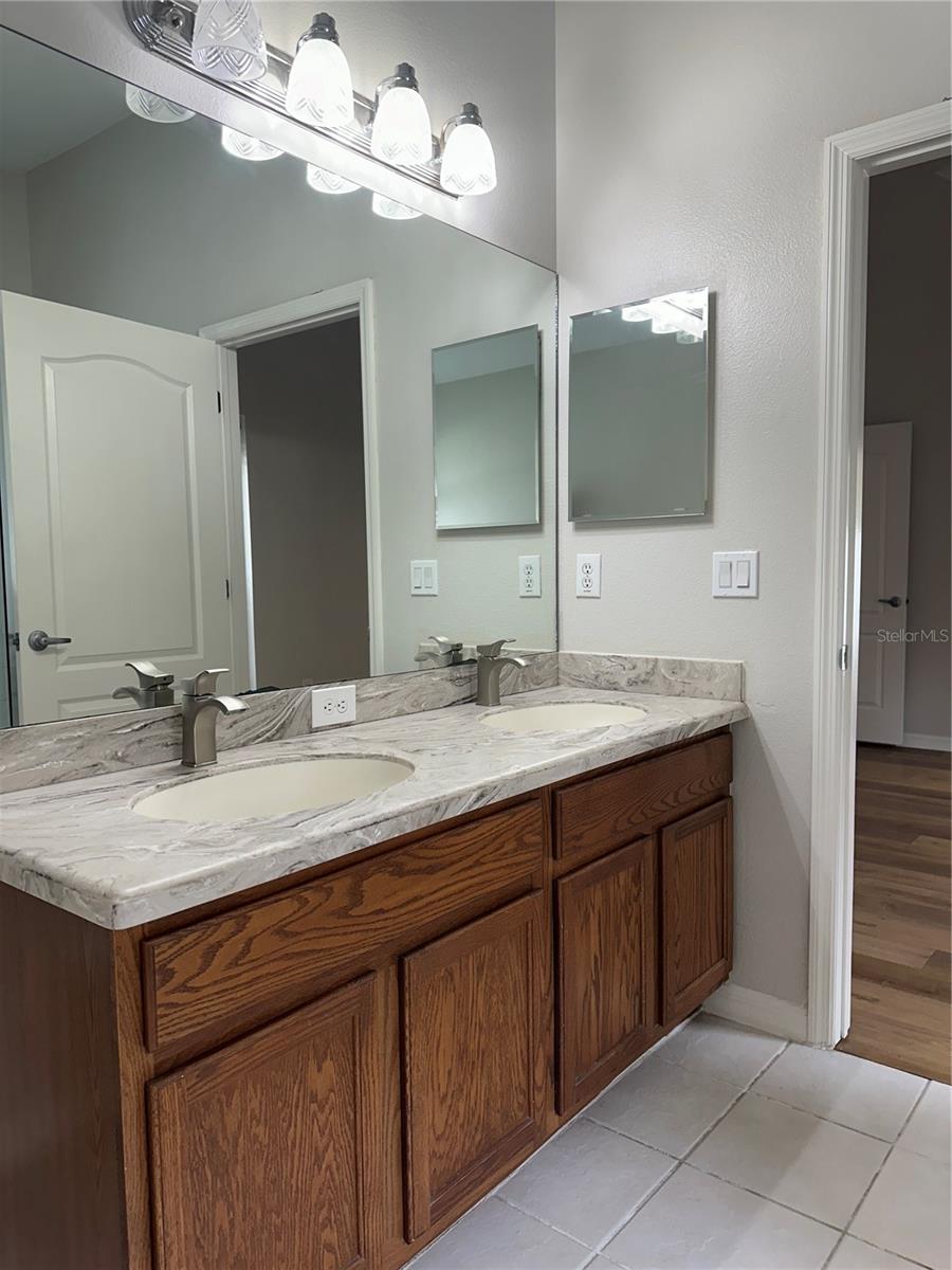Image 45 of 100 For 10460 Lucaya Drive