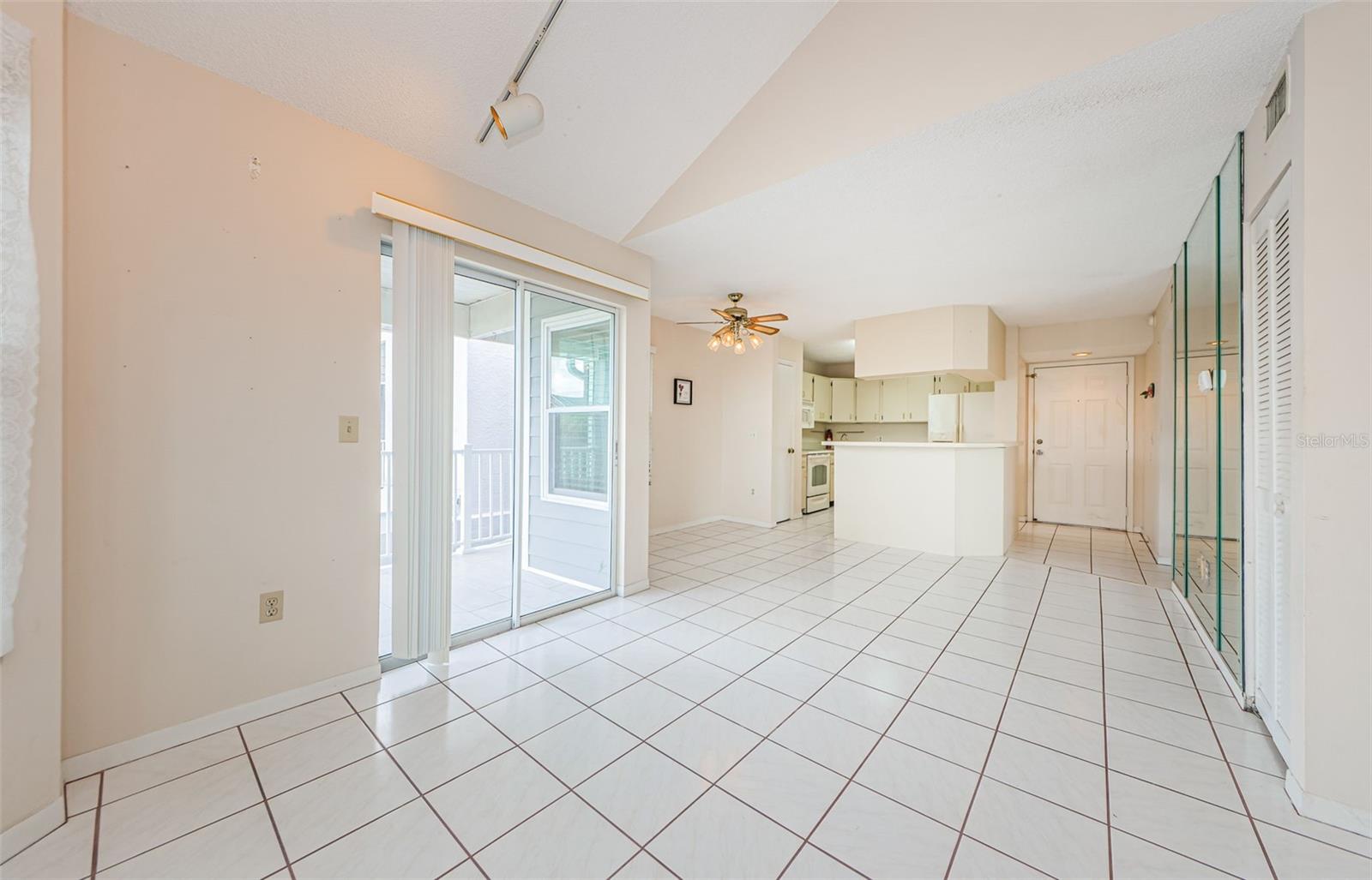 Image 18 of 65 For 5712 Biscayne Court 205