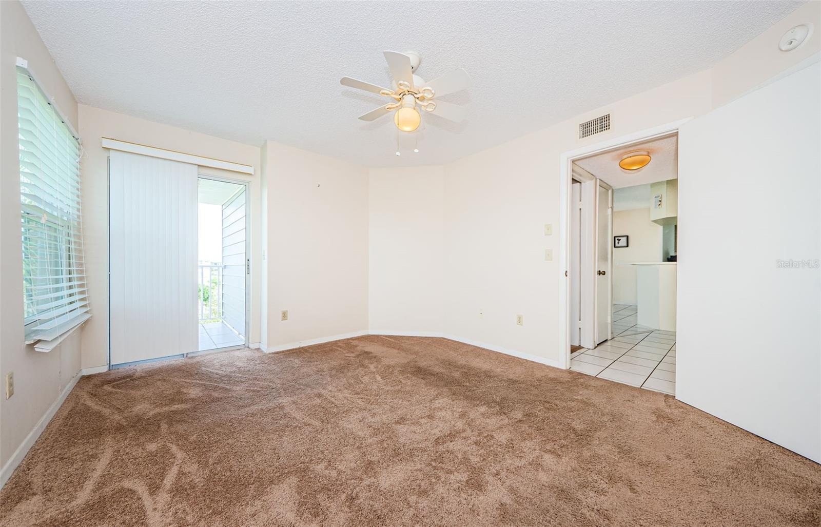 Image 27 of 65 For 5712 Biscayne Court 205