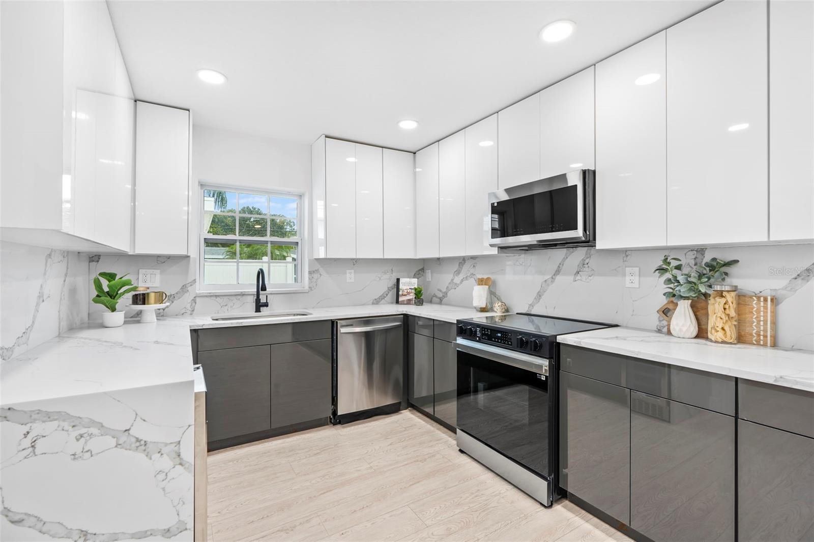 Image 16 of 50 For 4500 22nd Avenue N