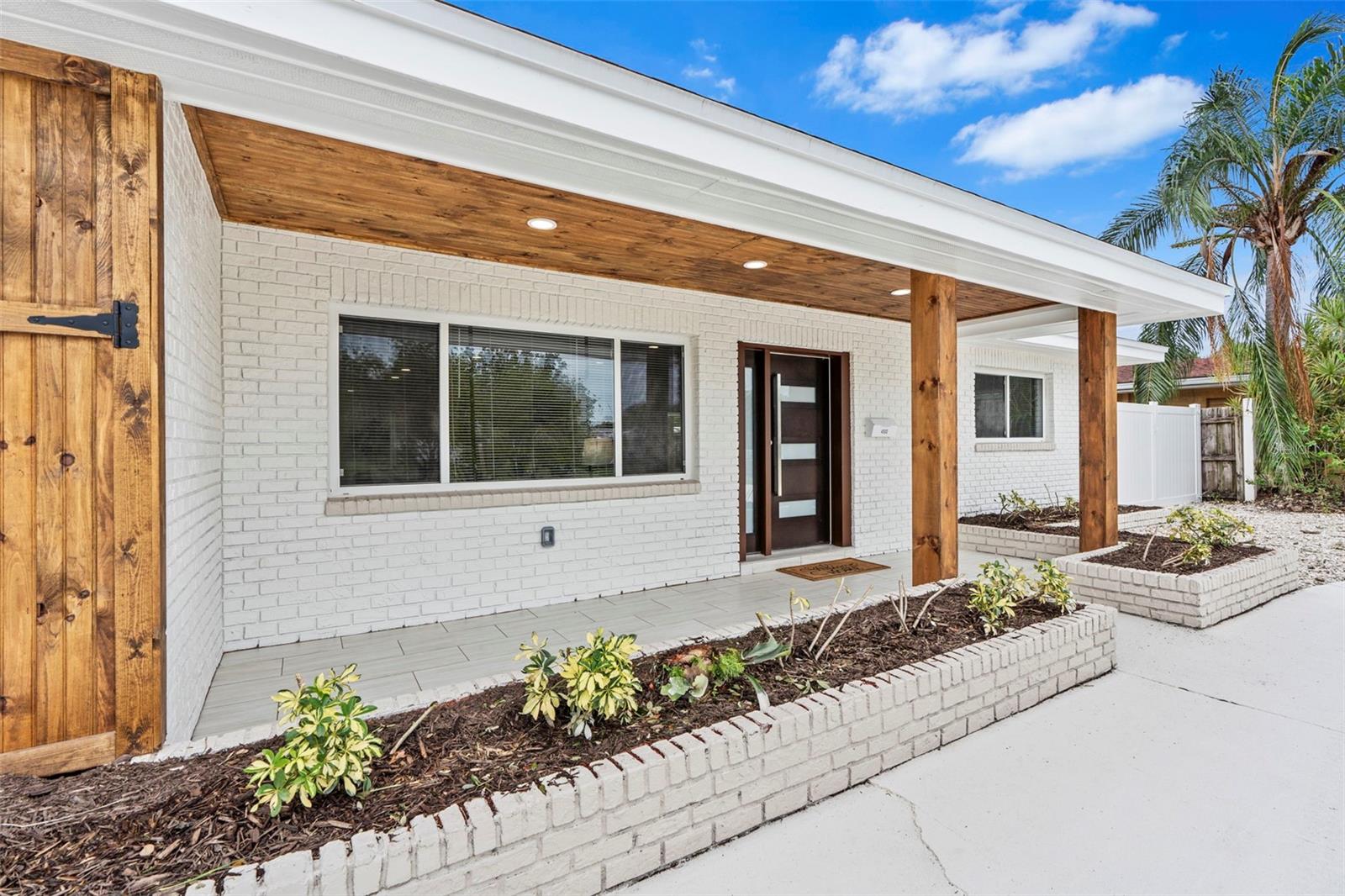 Image 4 of 50 For 4500 22nd Avenue N