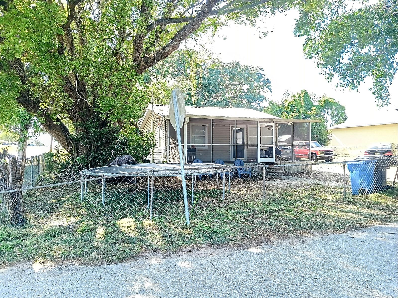 Image 19 of 19 For 5202 Lime Avenue