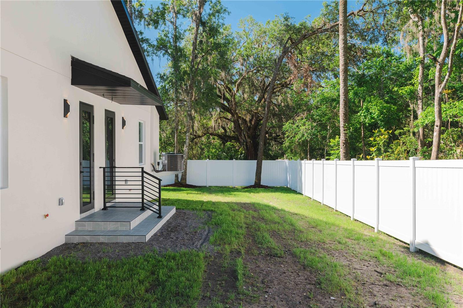 Image 13 of 14 For 192 Lemon Avenue