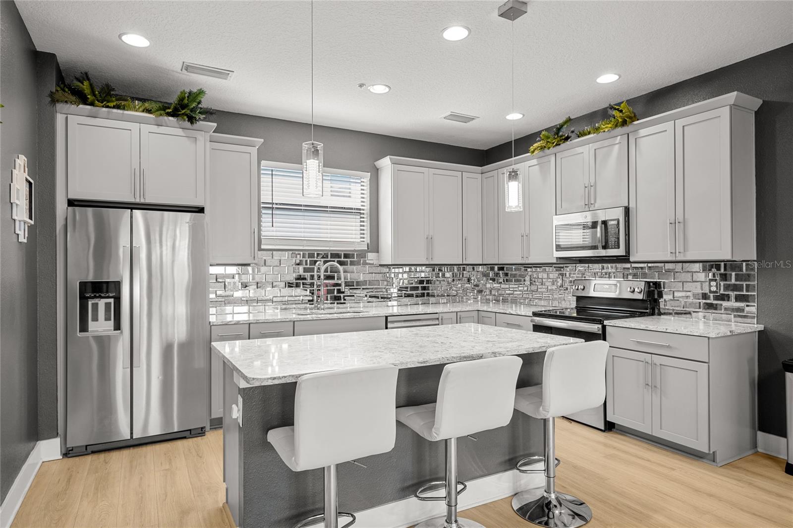 Image 11 of 47 For 1182 25th Way N