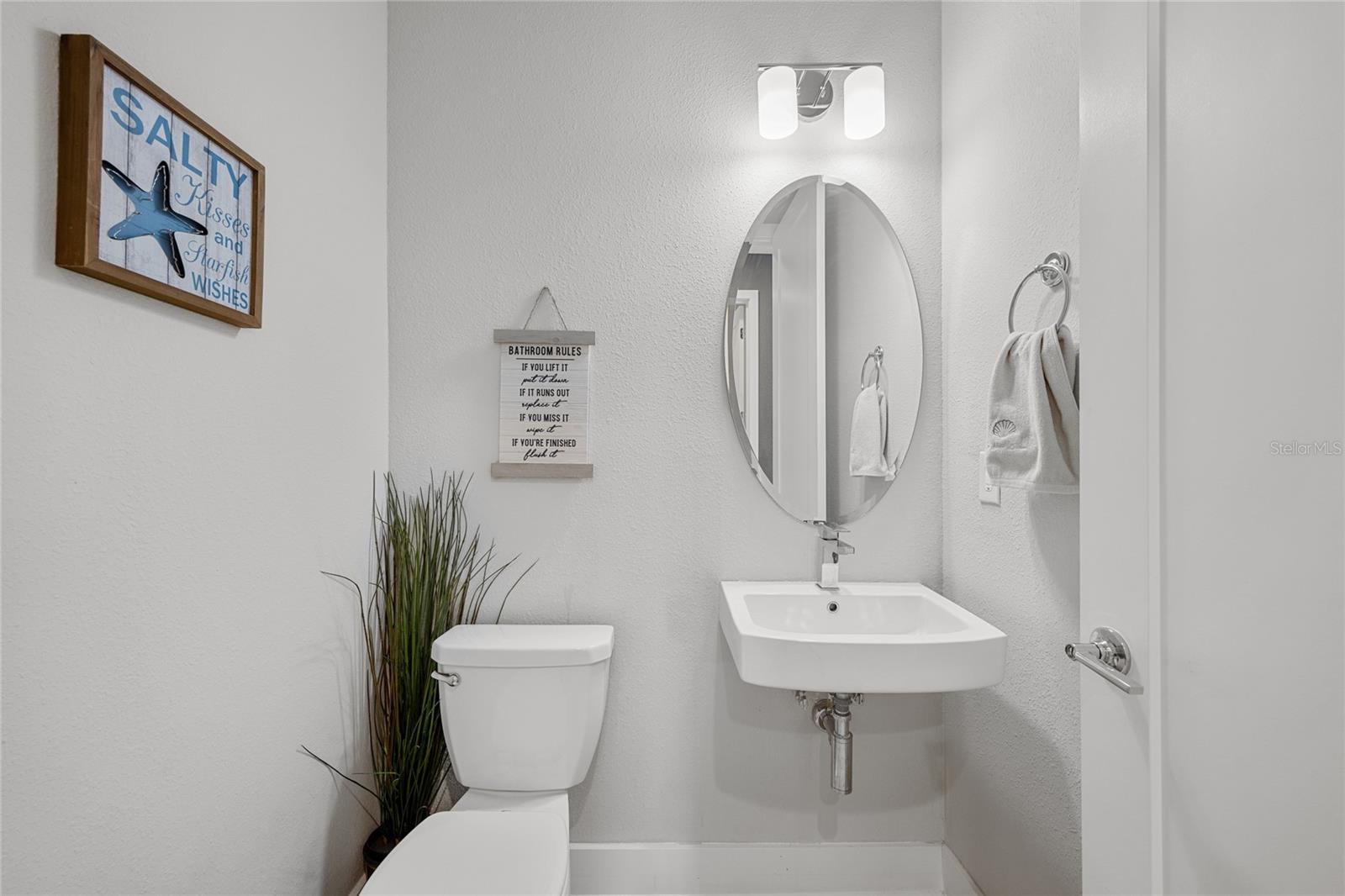 Image 16 of 47 For 1182 25th Way N