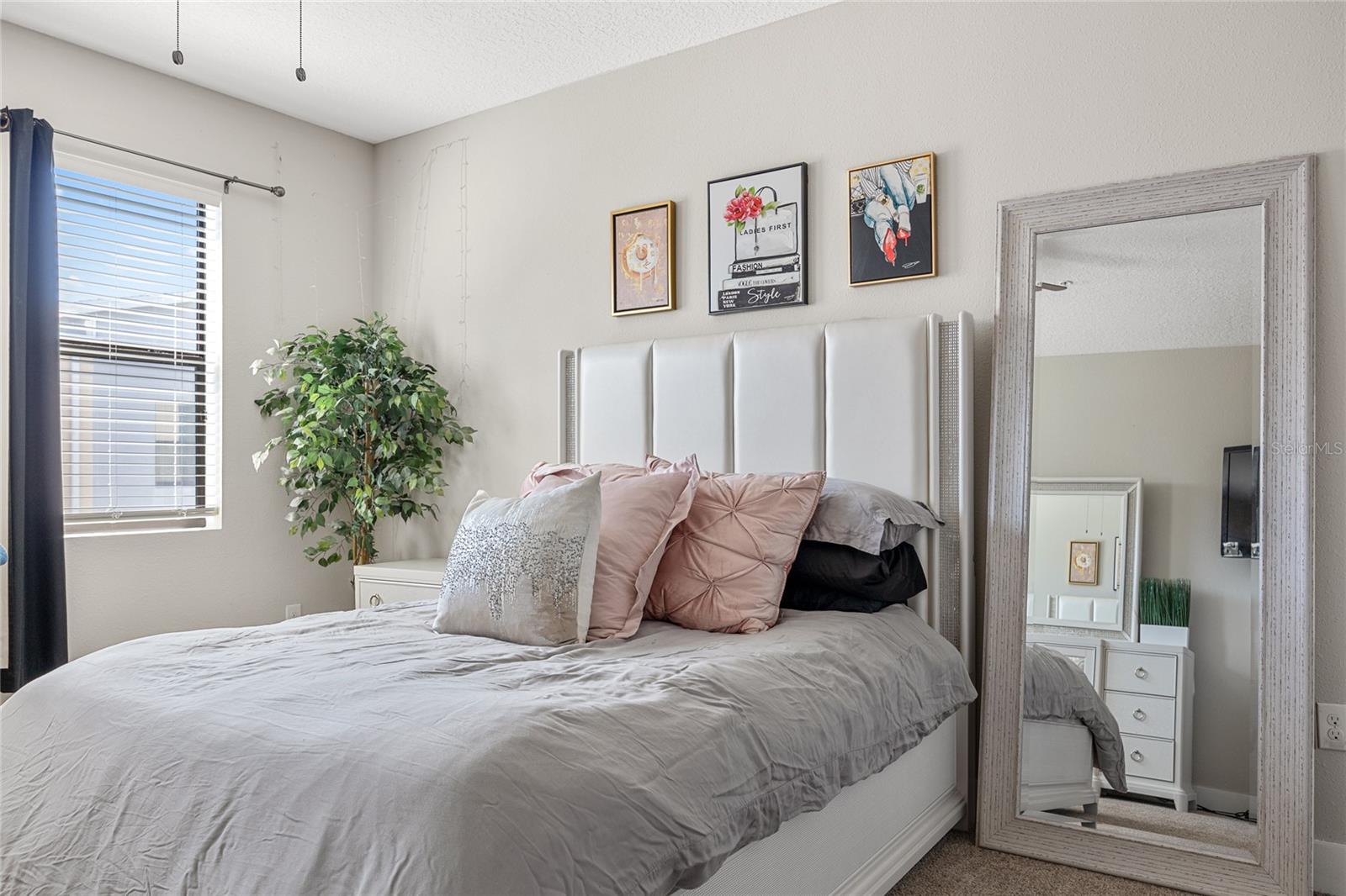 Image 23 of 47 For 1182 25th Way N