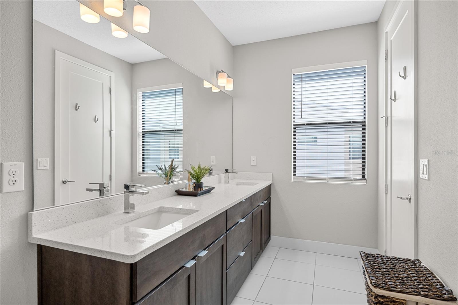Image 26 of 47 For 1182 25th Way N