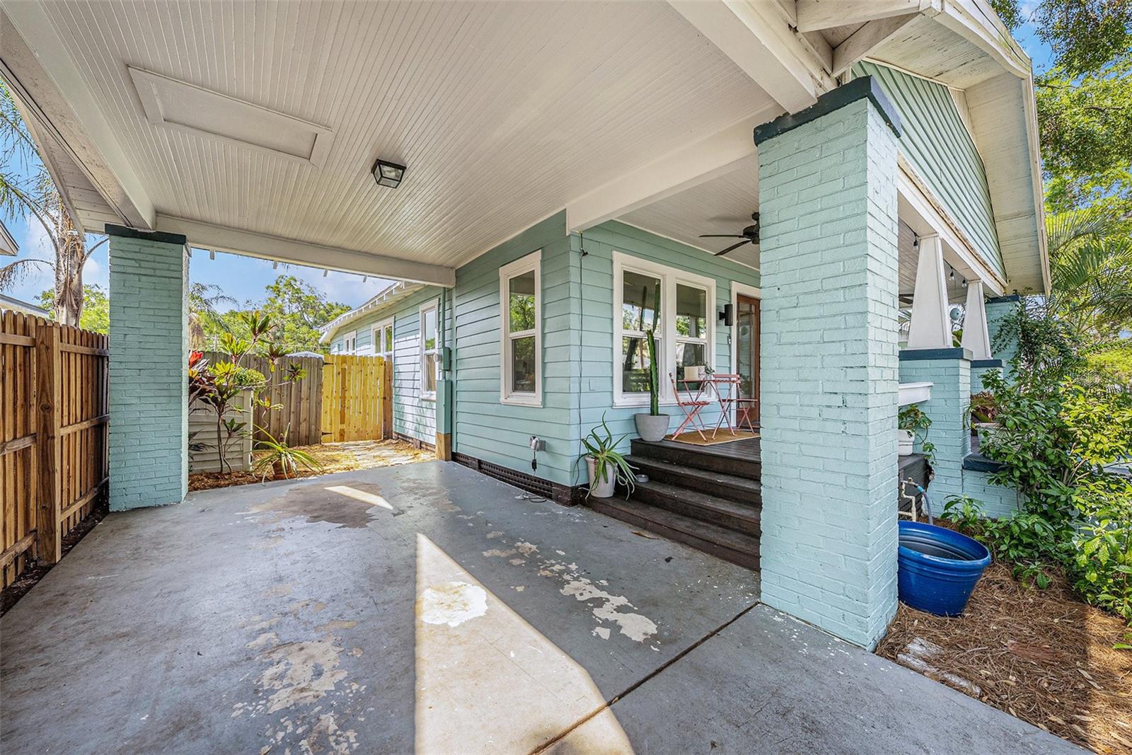 Image 21 of 29 For 1207 Giddens Avenue