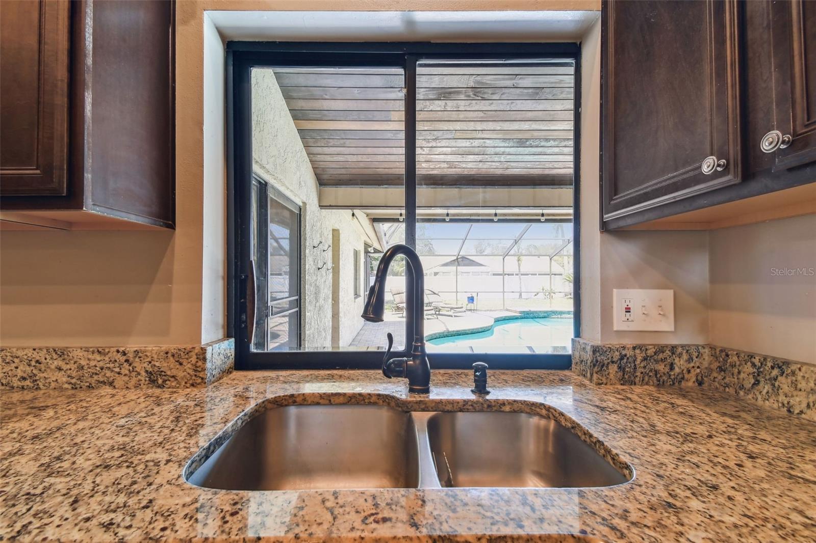 Image 32 of 91 For 3041 Avalon Terrace Drive