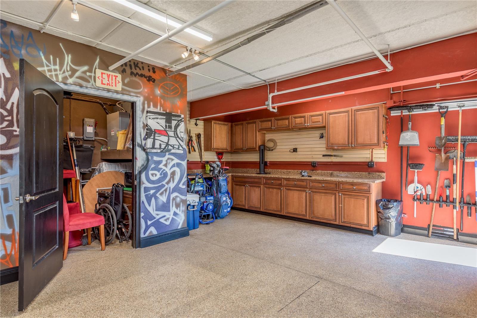 Image 70 of 75 For 107 Athenian Way