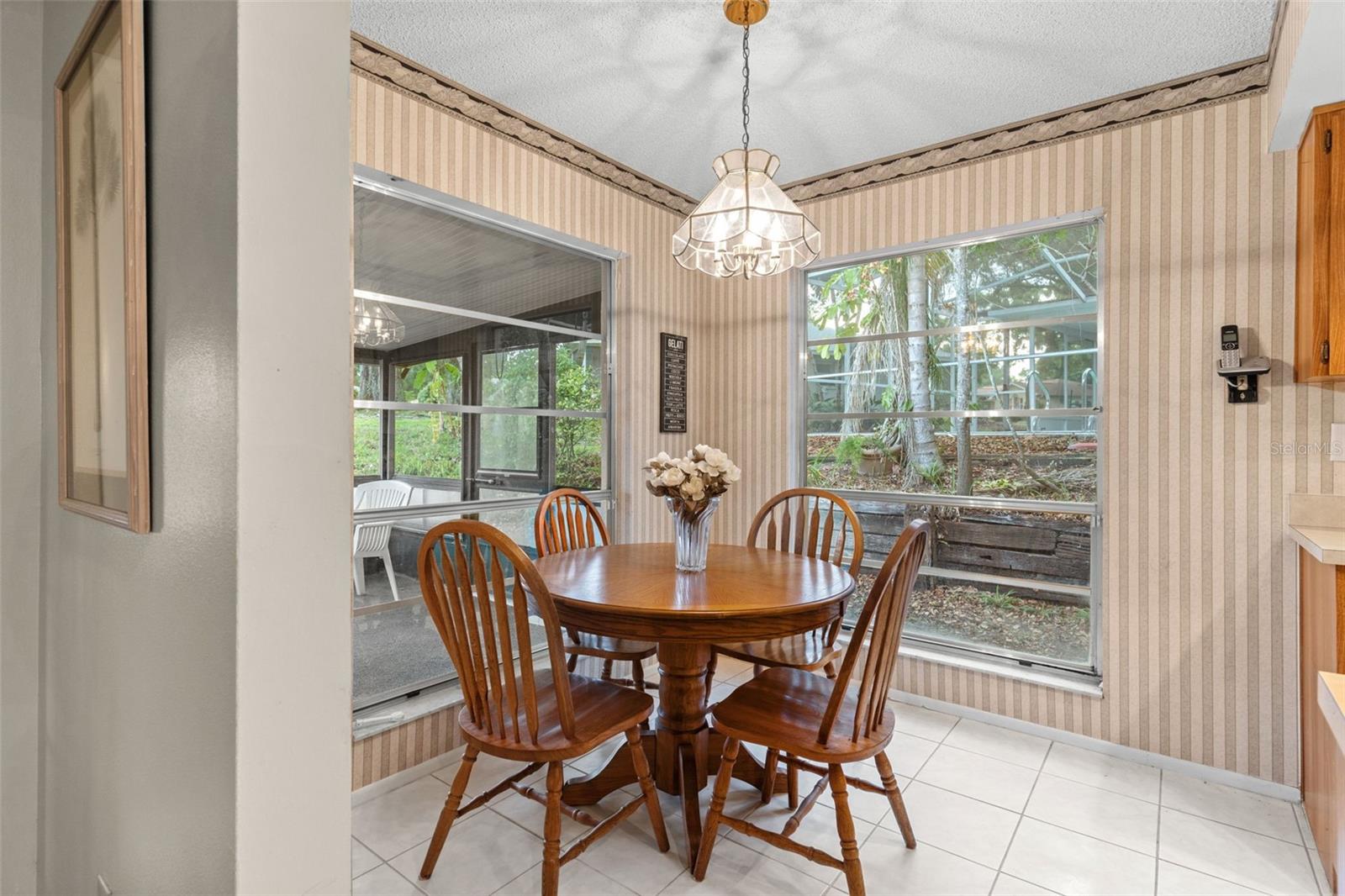 Image 12 of 34 For 1218 Gillespie Drive N