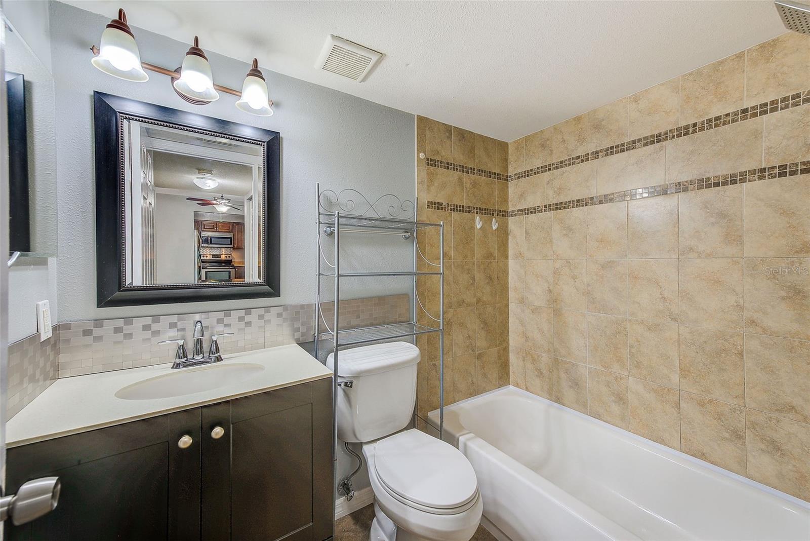 Image 20 of 43 For 2690 Coral Landings Boulevard 122