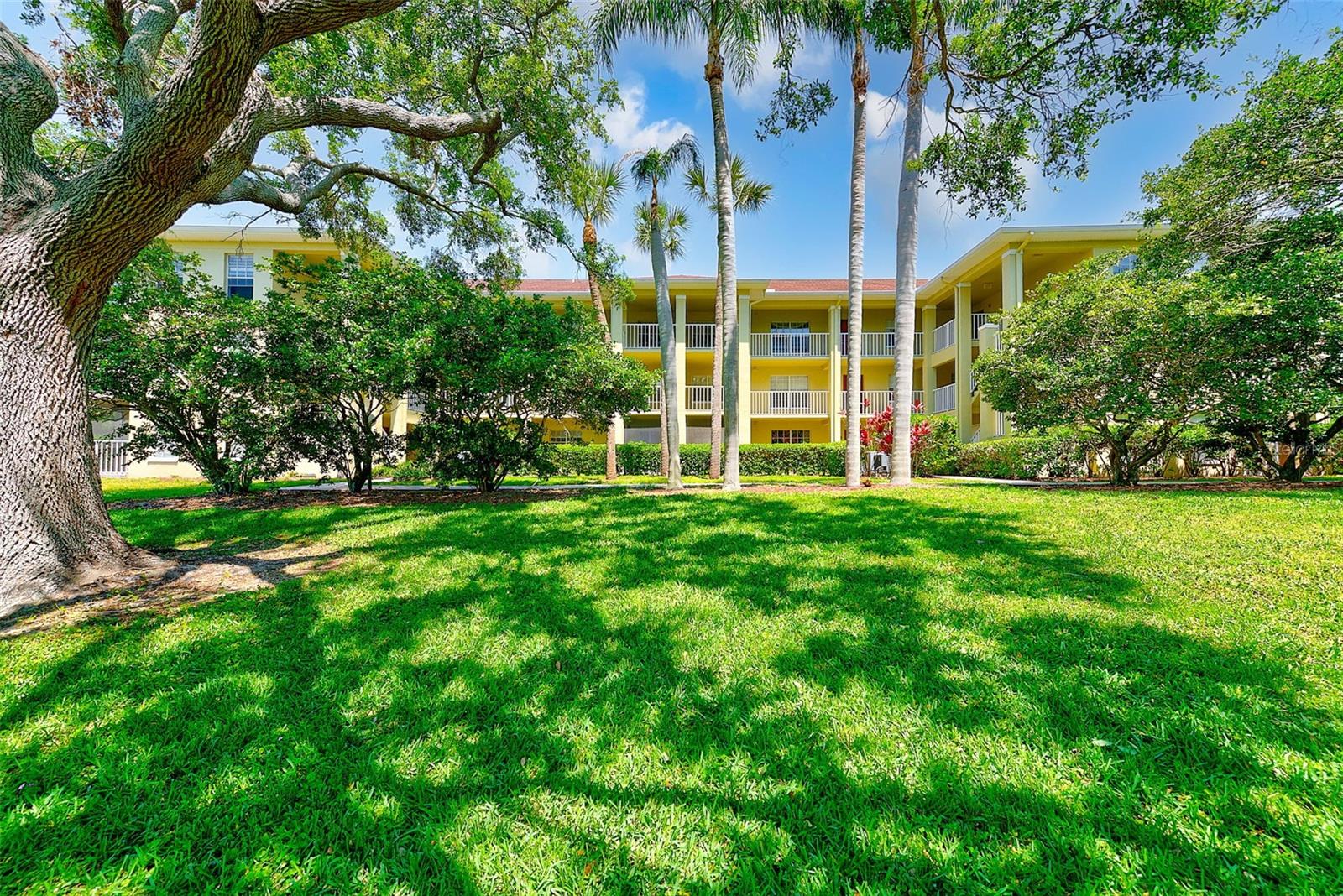 Image 27 of 43 For 2690 Coral Landings Boulevard 122