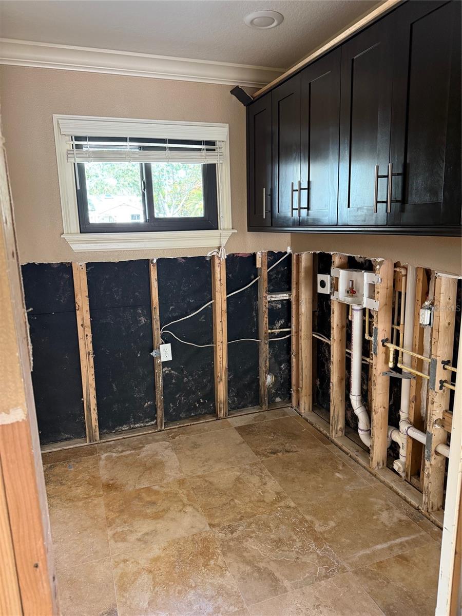 Image 33 of 38 For 833 Lantana Avenue