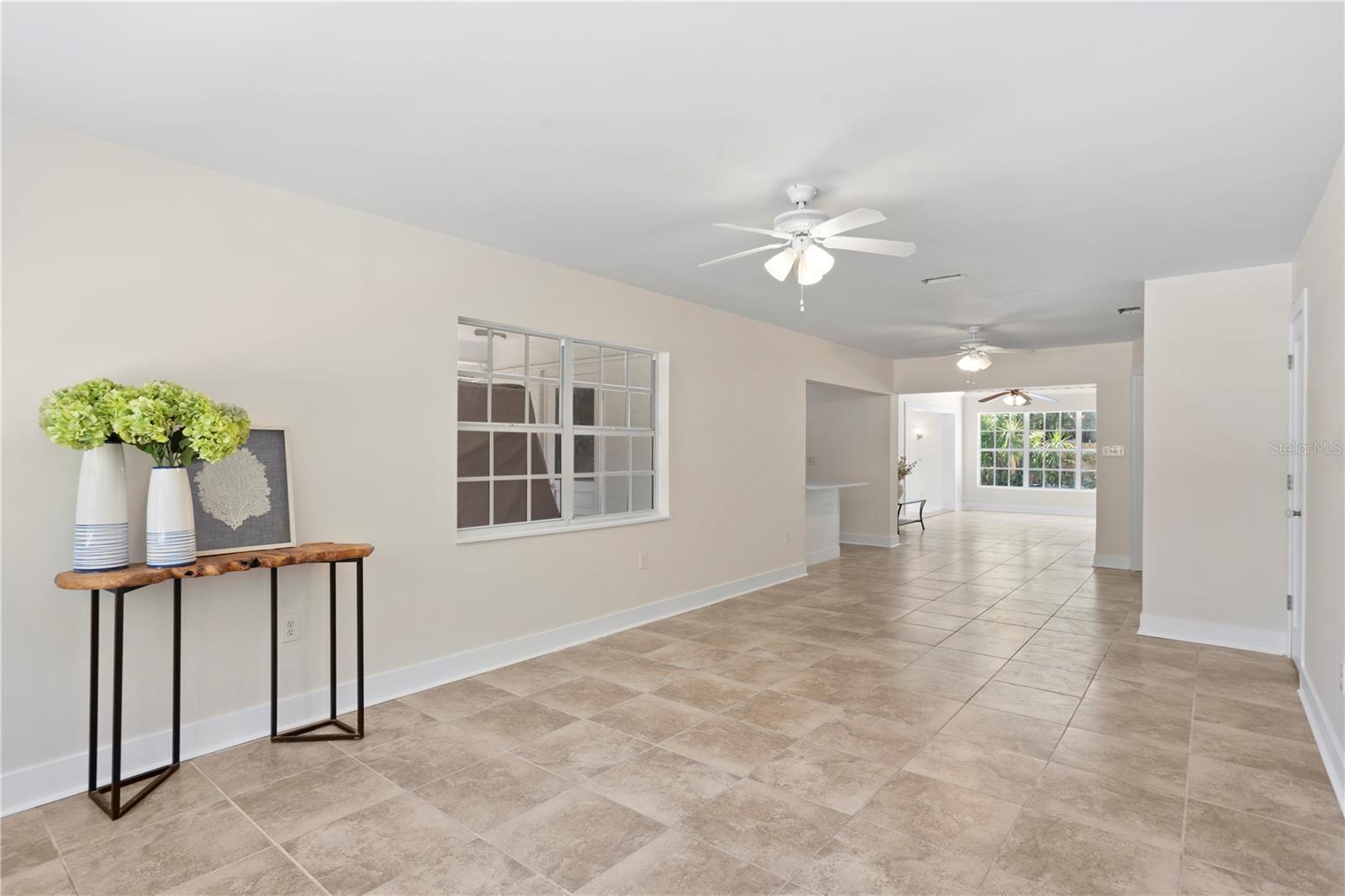 Image 7 of 44 For 628 Bosphorous Avenue