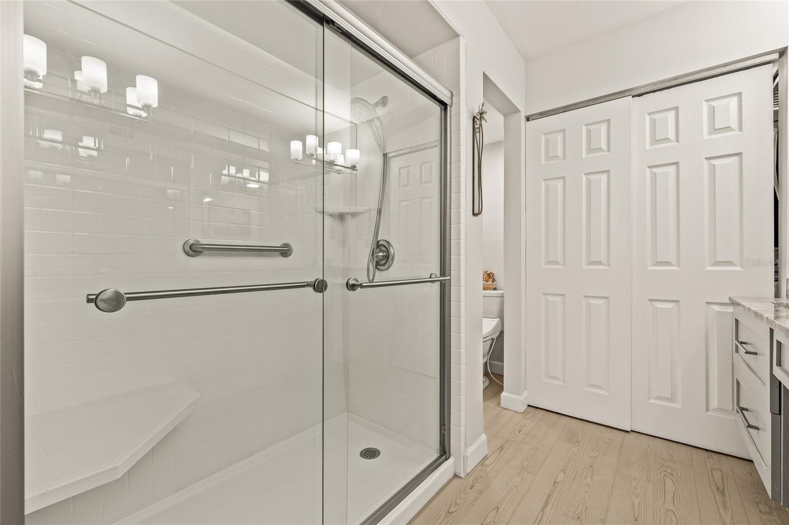Image 23 of 38 For 476 Santa Cruz Place Ne C