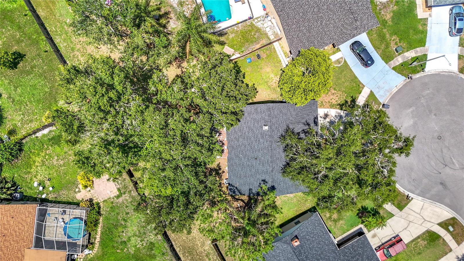 Listing photo id 57 for 1530 High Knoll Drive