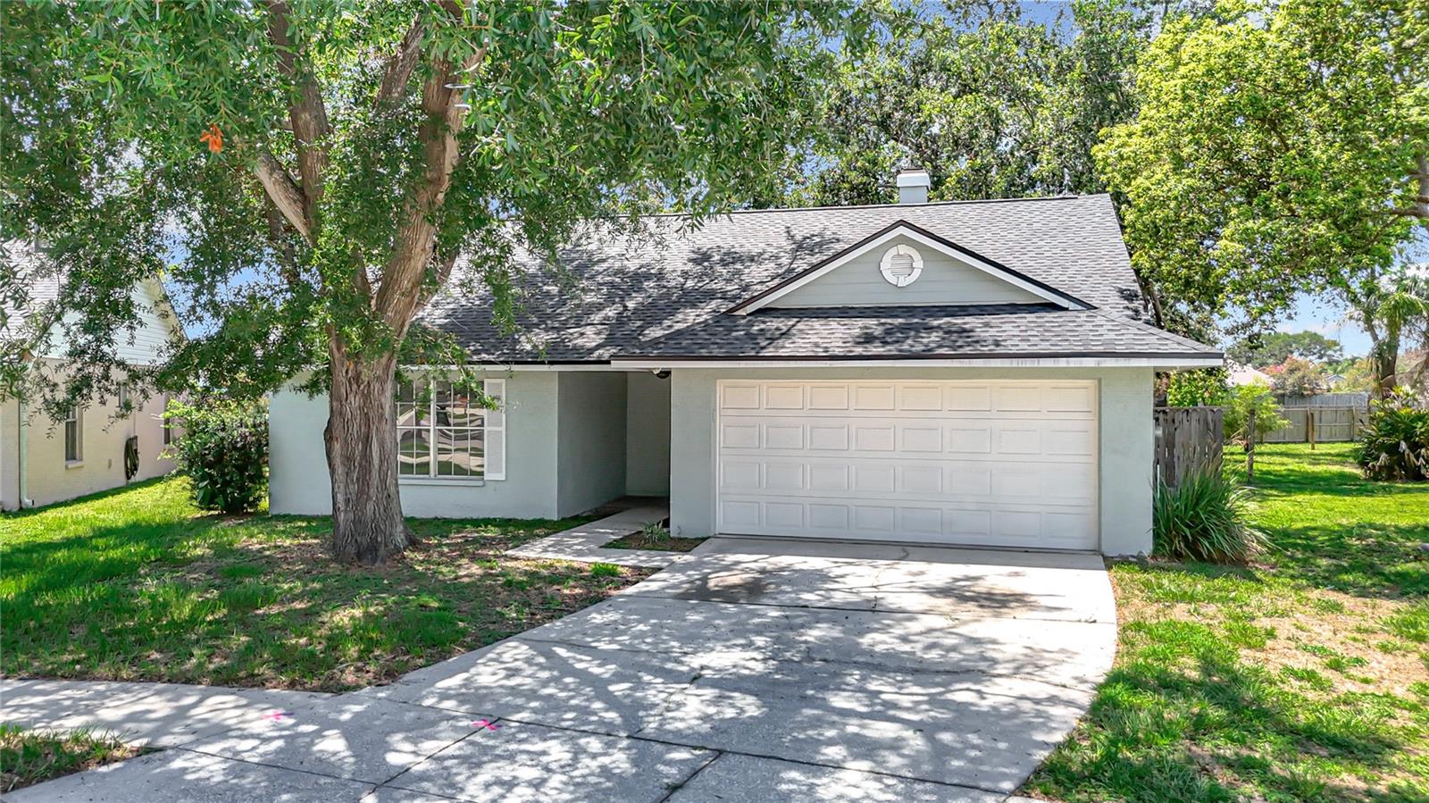 Listing photo id 7 for 1530 High Knoll Drive