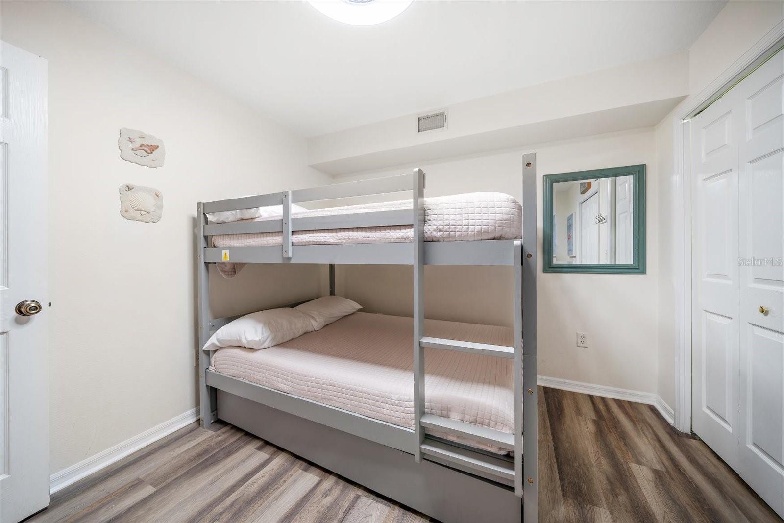 Image 21 of 60 For 1412 Gulf Boulevard 103a