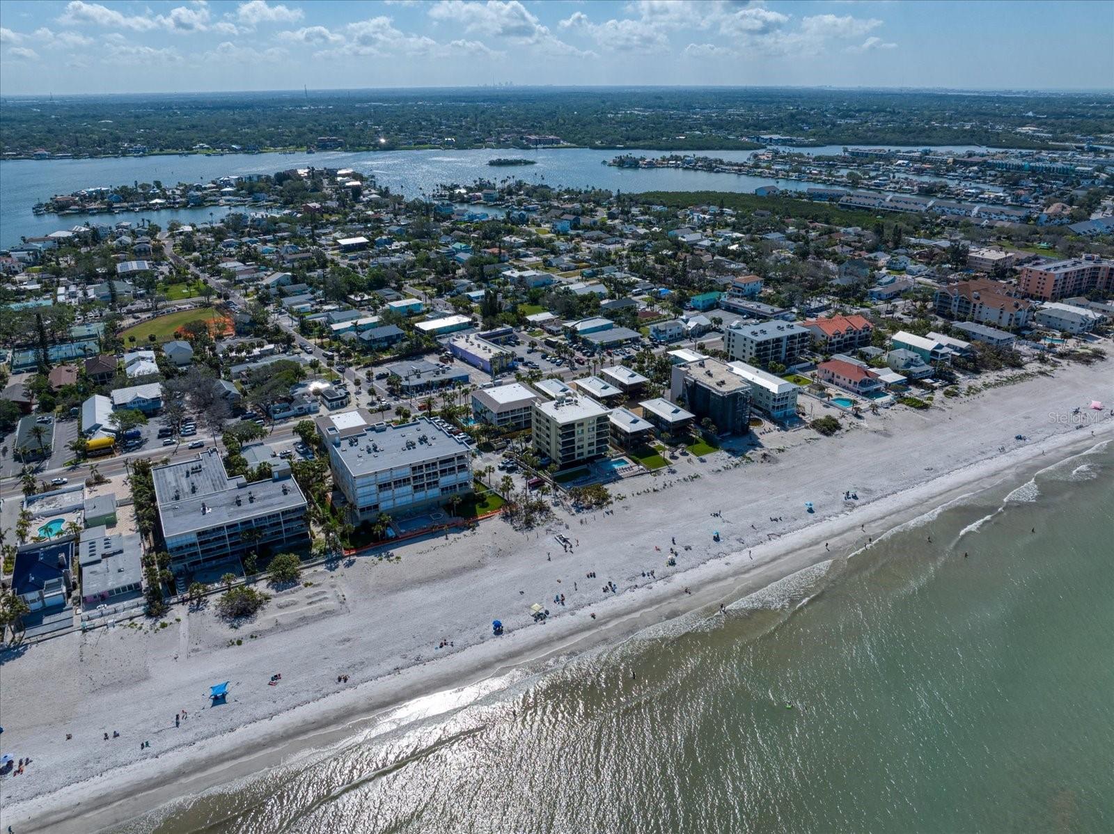 Image 41 of 60 For 1412 Gulf Boulevard 103a