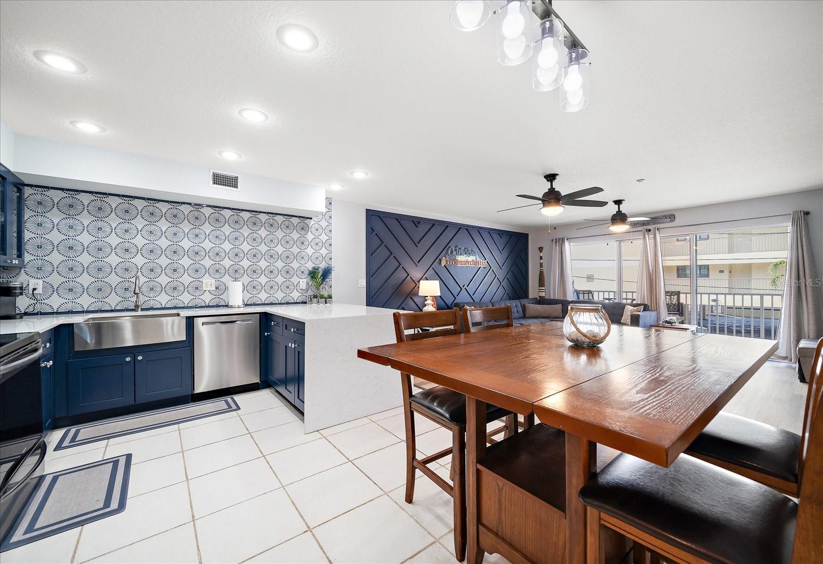 Image 8 of 60 For 1412 Gulf Boulevard 103a