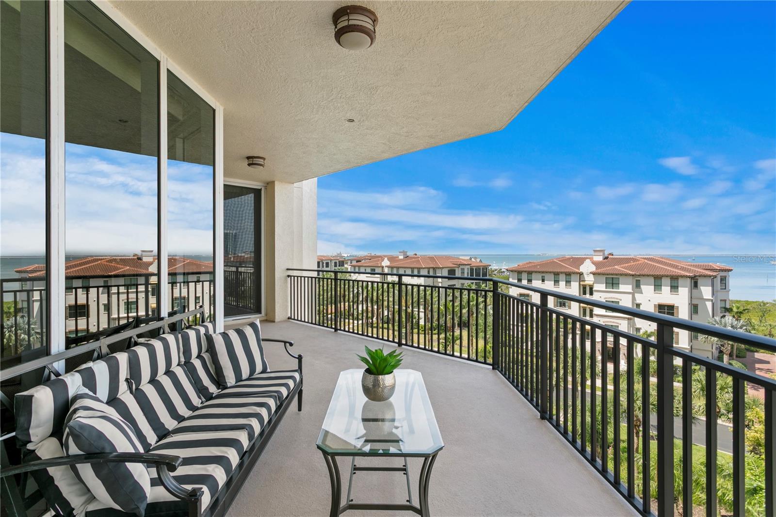 Image 11 of 74 For 5823 Bowen Daniel Drive 606