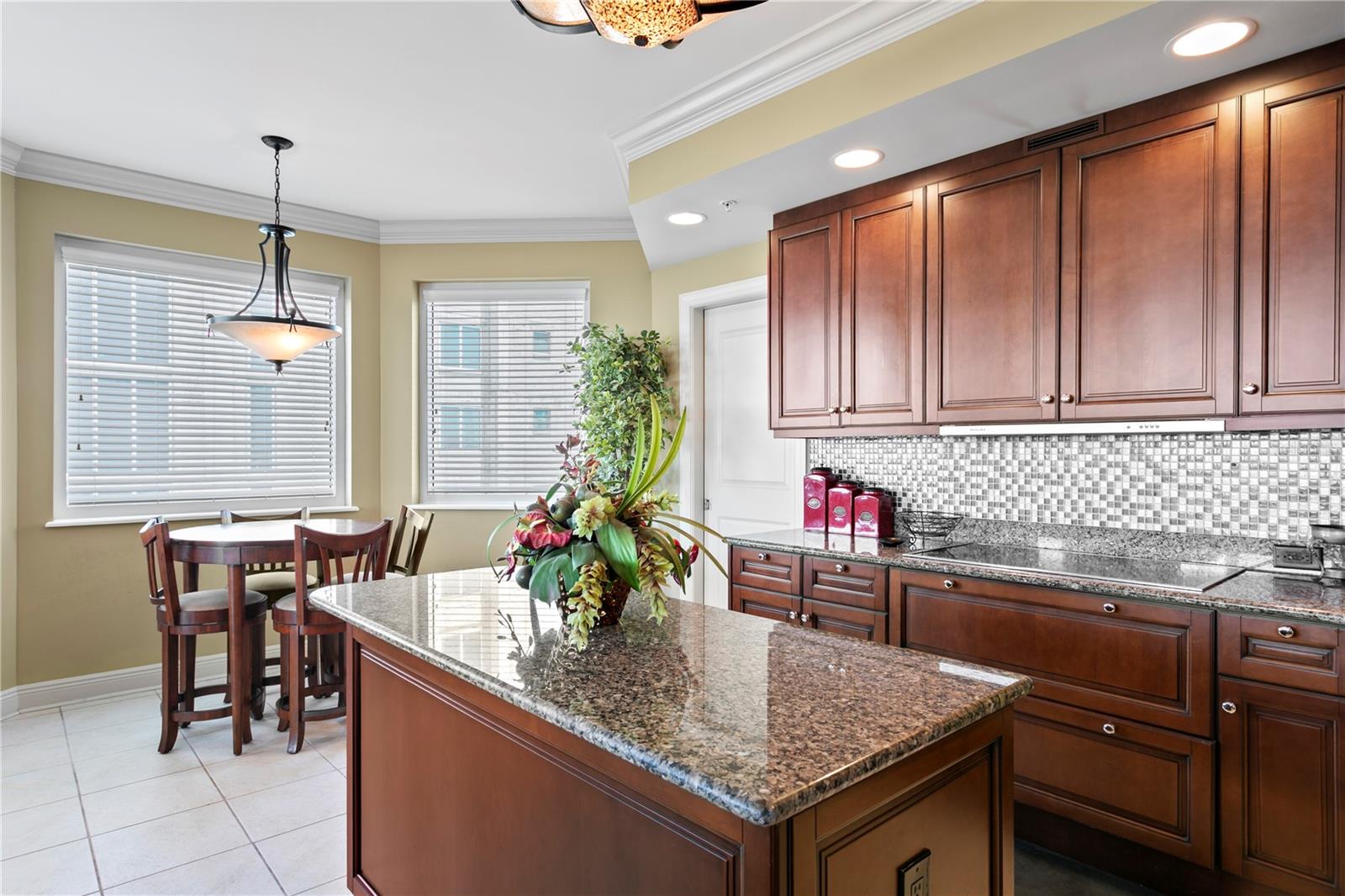 Image 21 of 74 For 5823 Bowen Daniel Drive 606
