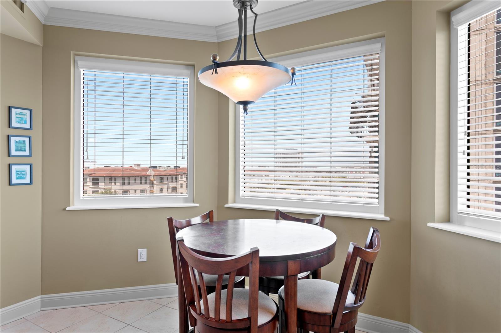 Image 22 of 74 For 5823 Bowen Daniel Drive 606
