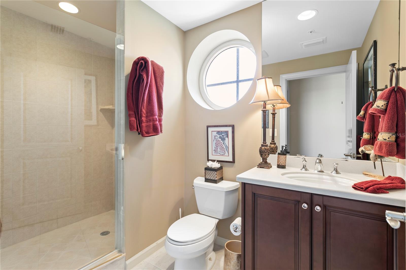 Image 33 of 74 For 5823 Bowen Daniel Drive 606