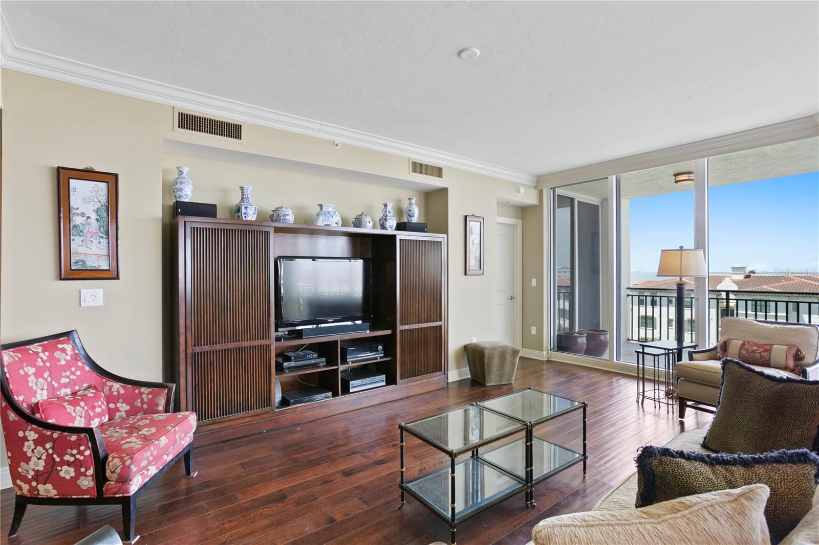 Image 6 of 74 For 5823 Bowen Daniel Drive 606