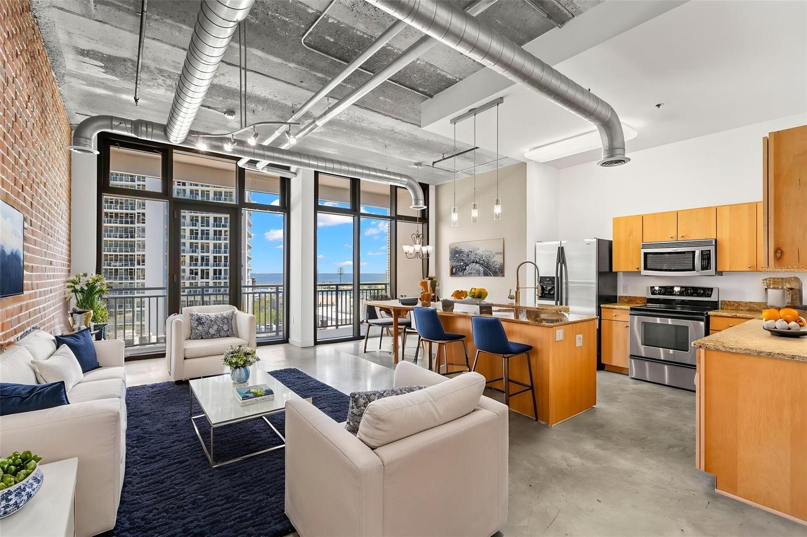 Image 2 of 50 For 175 2nd Street S 907