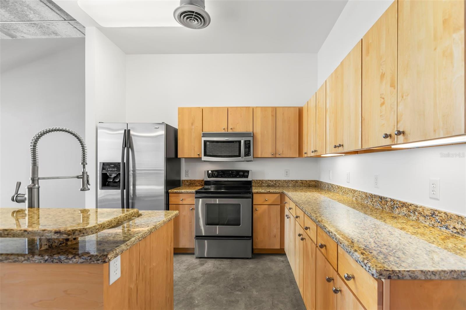Image 20 of 50 For 175 2nd Street S 907