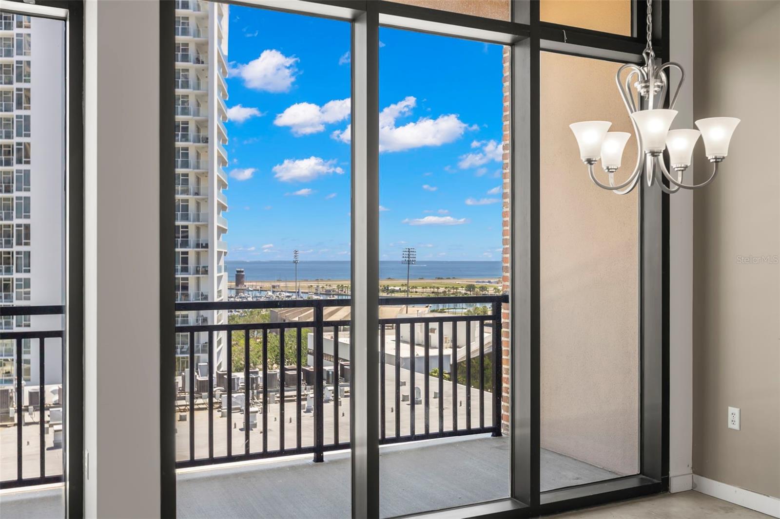 Image 24 of 50 For 175 2nd Street S 907