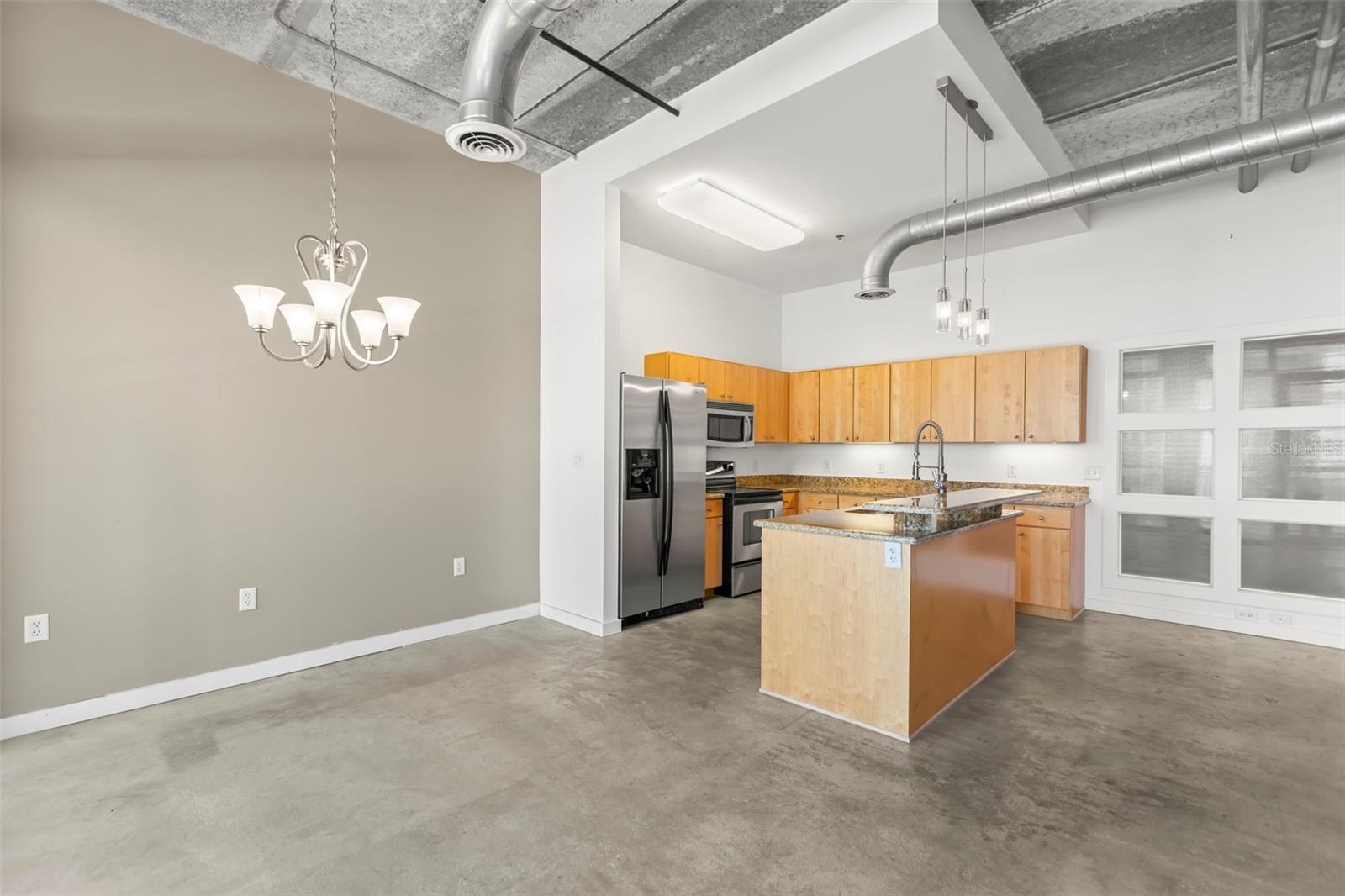 Image 25 of 50 For 175 2nd Street S 907