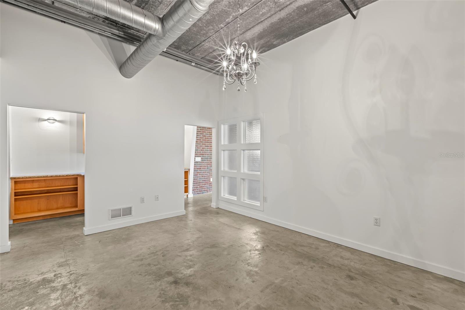 Image 33 of 50 For 175 2nd Street S 907