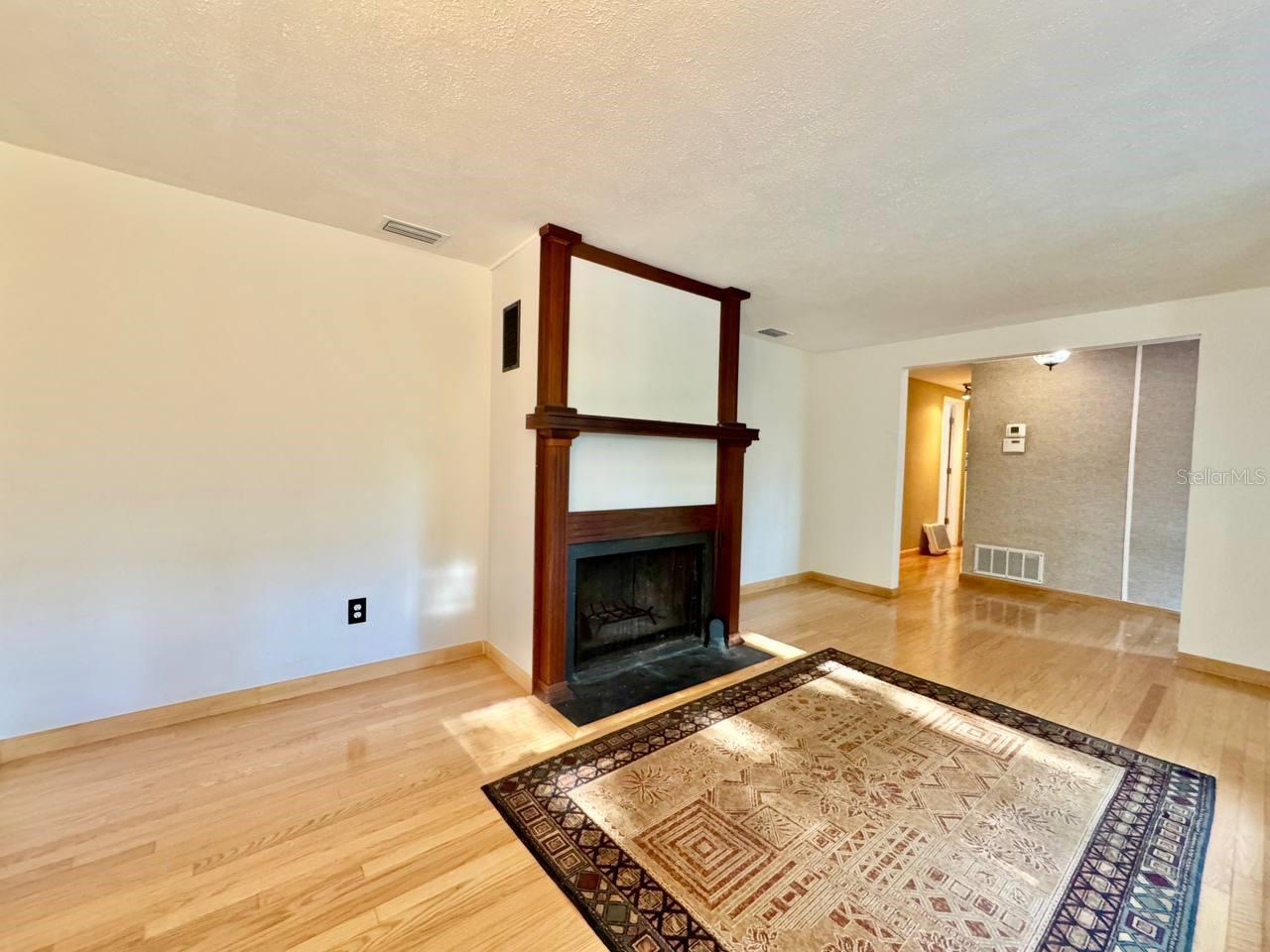 Image 6 of 59 For 14824 23rd Street