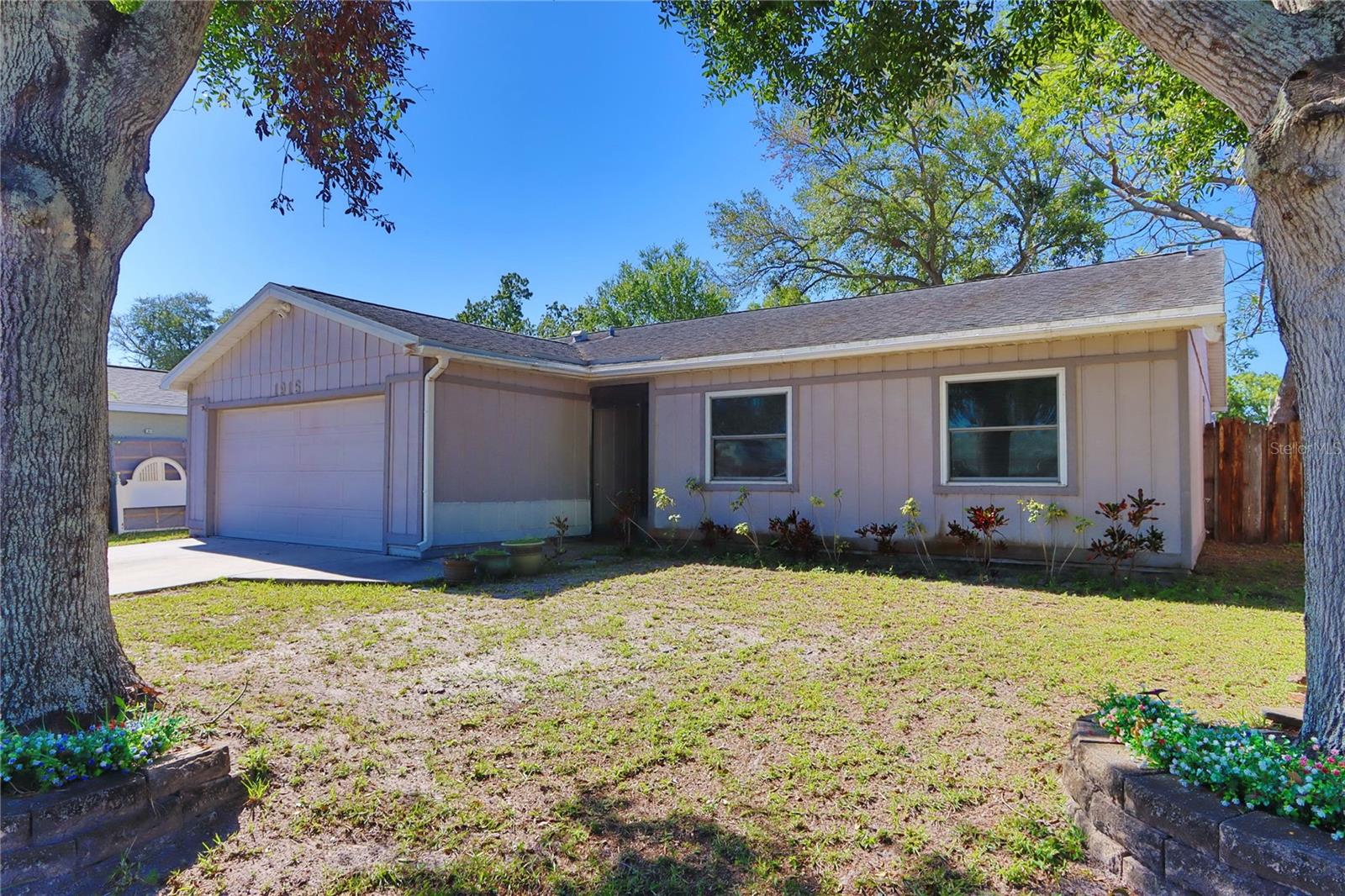 Details for 1915 Peppertree Drive, OLDSMAR, FL 34677
