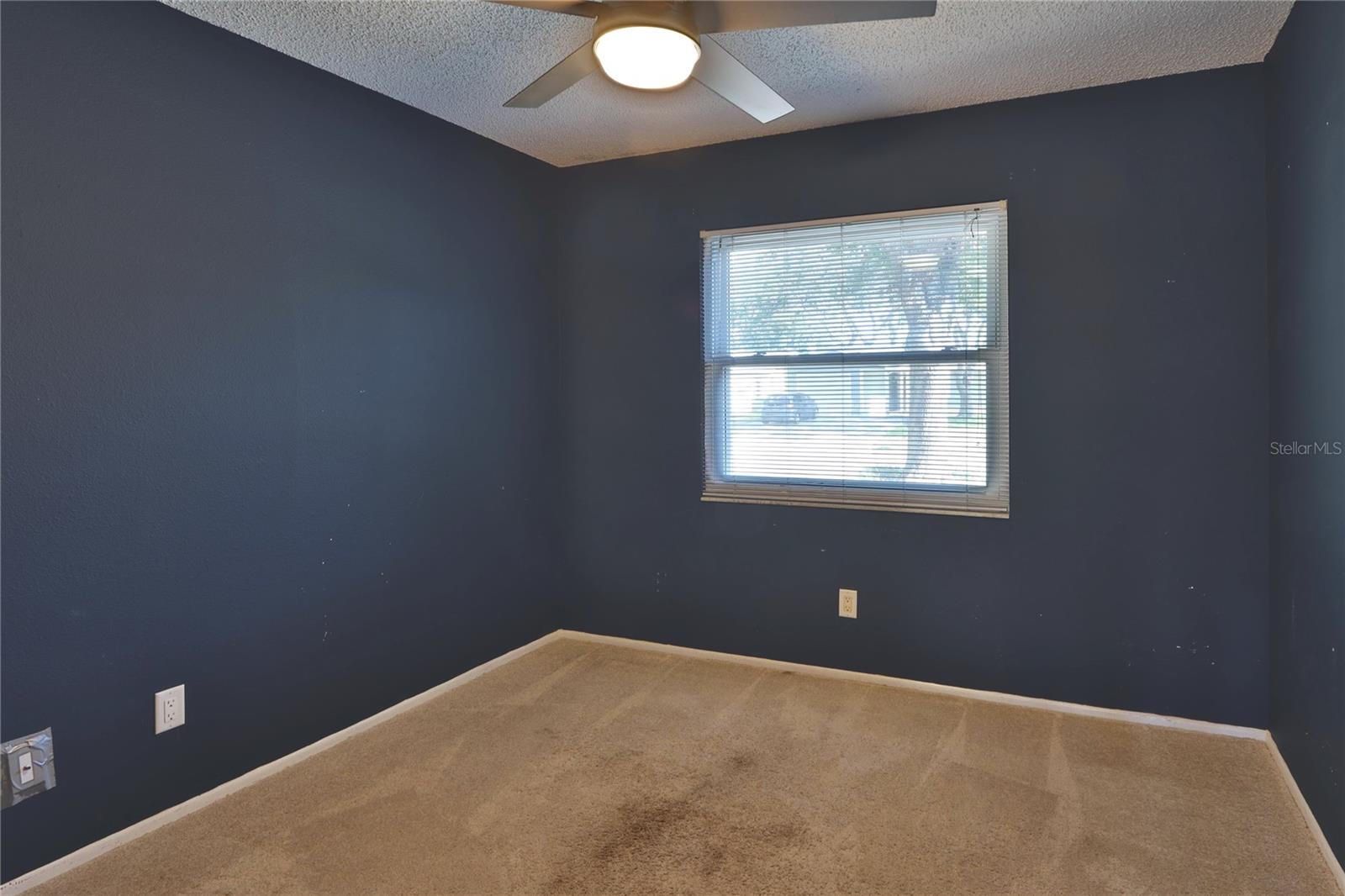 Image 15 of 24 For 1915 Peppertree Drive