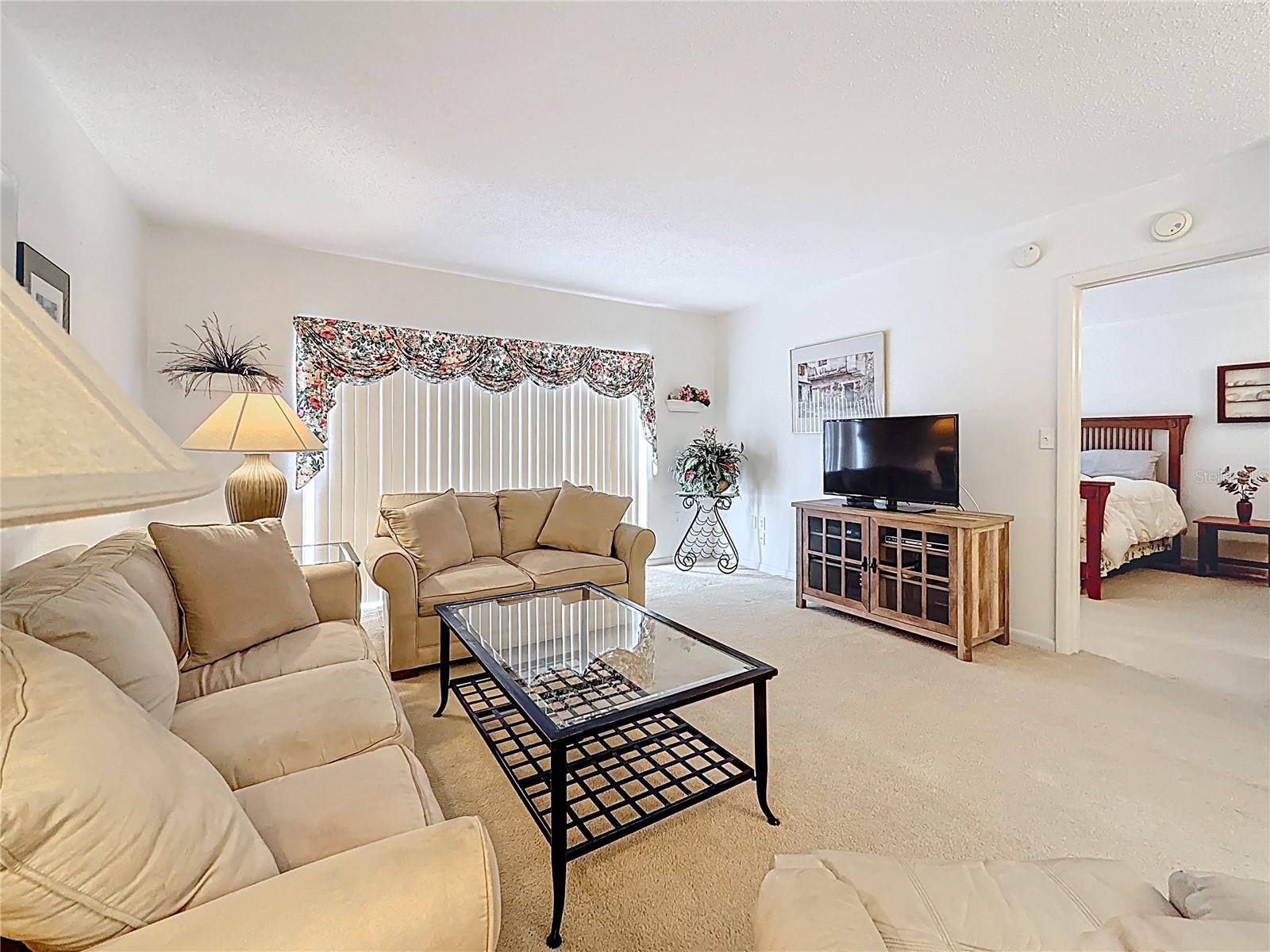 Image 19 of 50 For 4900 Brittany Drive S 211