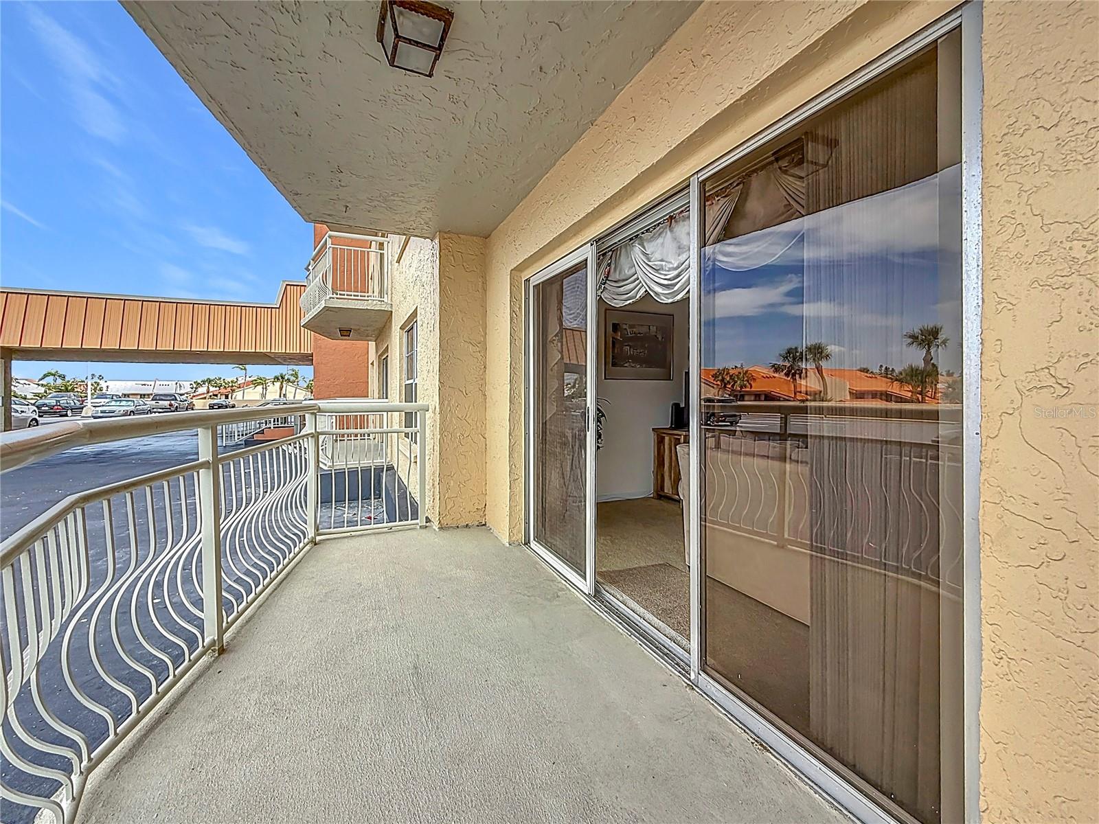 Image 39 of 50 For 4900 Brittany Drive S 211