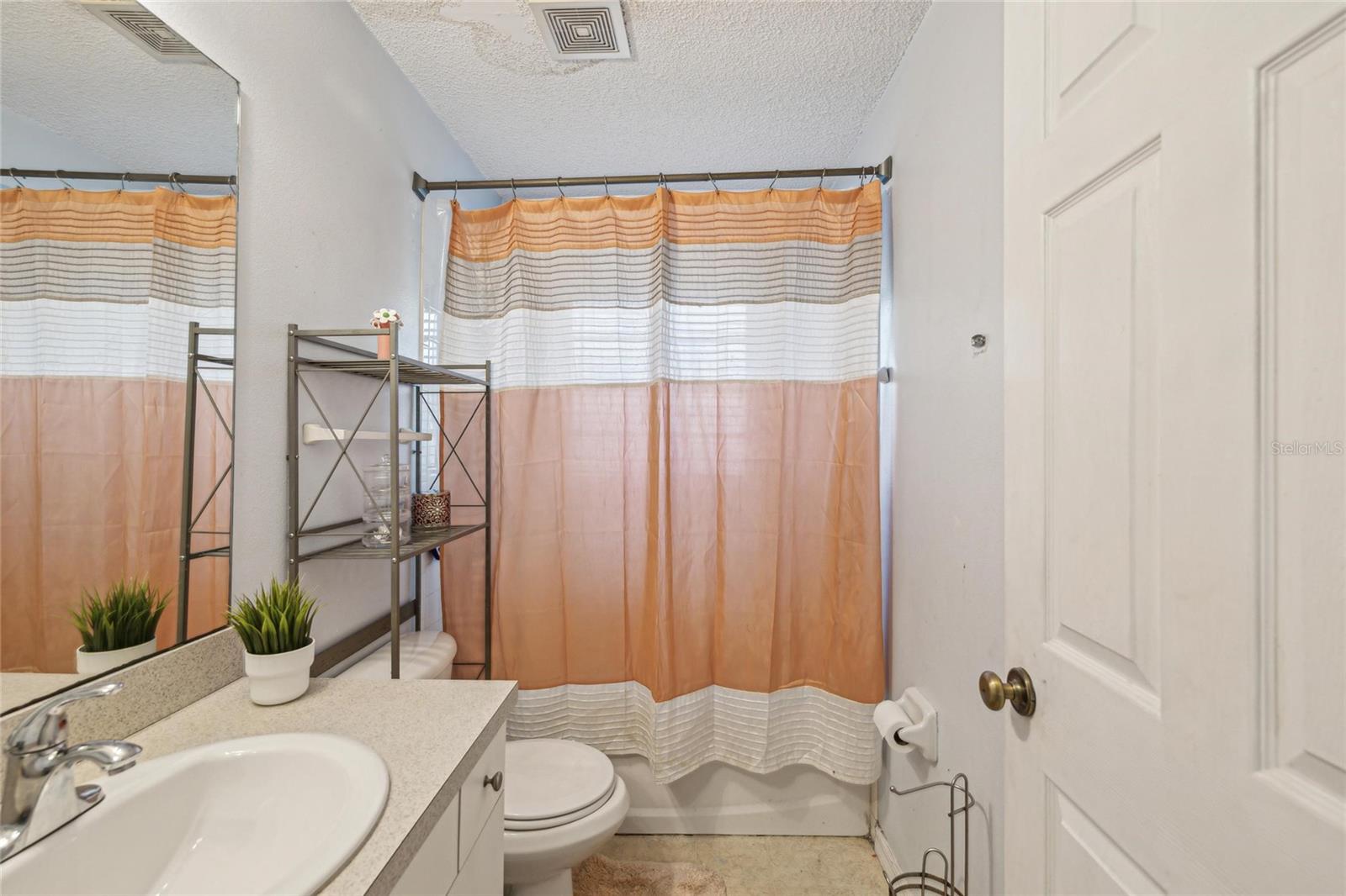 Image 10 of 22 For 2050 28th Avenue N