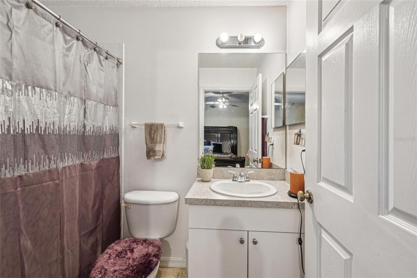 Image 7 of 22 For 2050 28th Avenue N