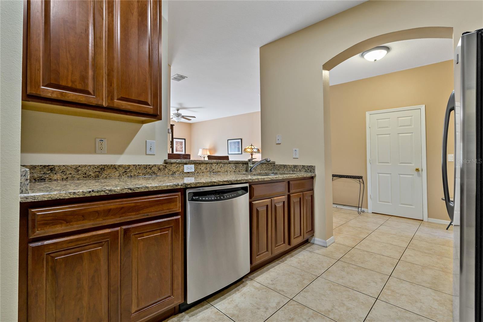 Listing photo id 14 for 20117 Indian Rosewood Drive