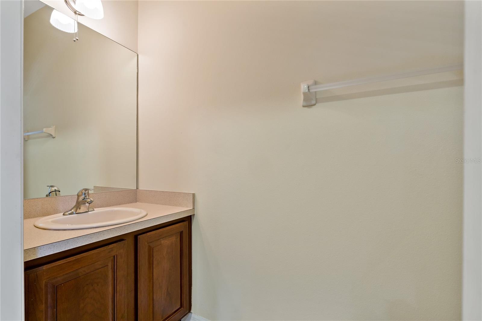 Listing photo id 17 for 20117 Indian Rosewood Drive
