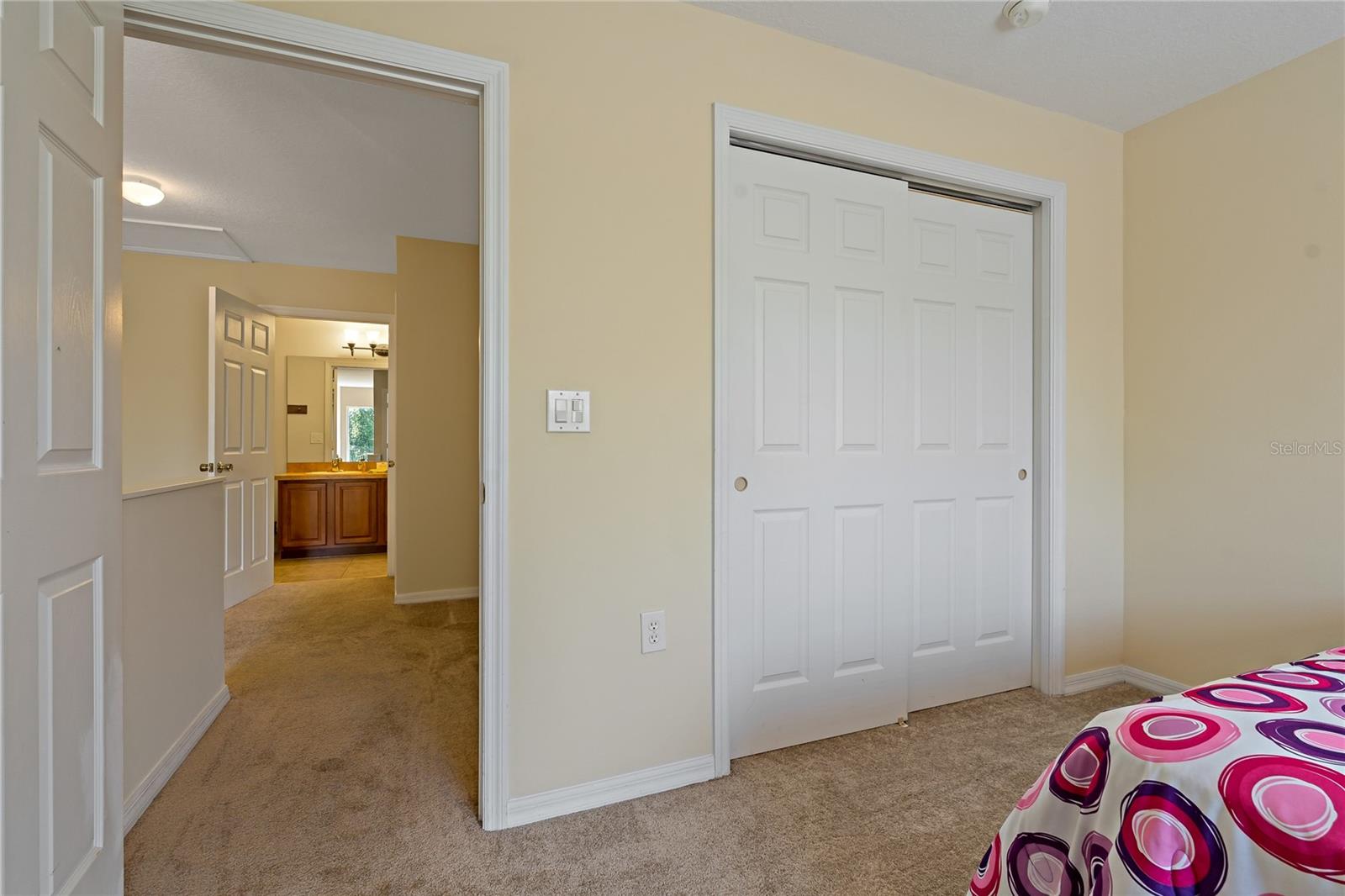 Listing photo id 37 for 20117 Indian Rosewood Drive