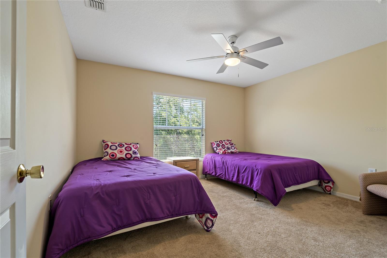 Listing photo id 38 for 20117 Indian Rosewood Drive