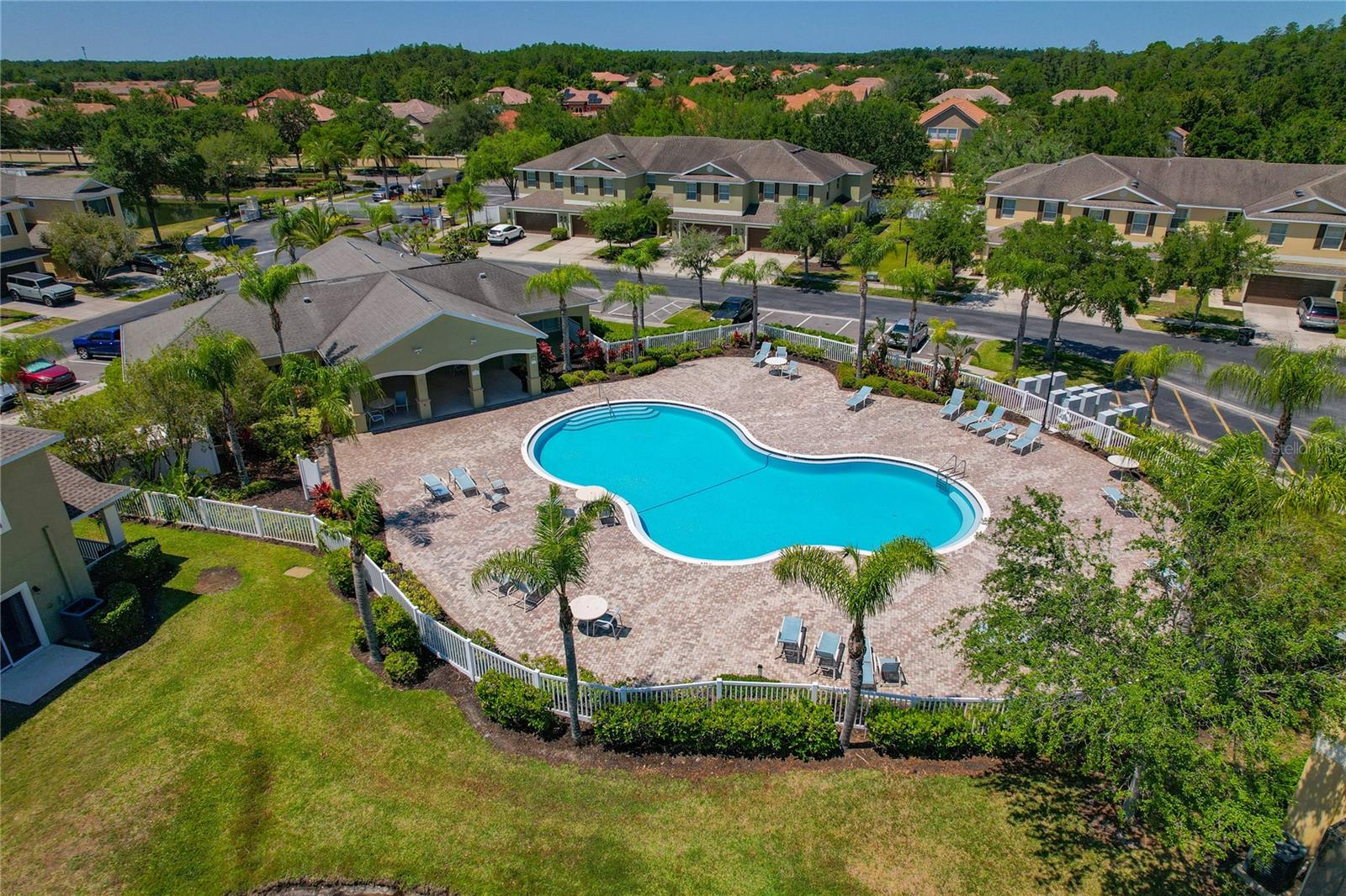 Listing photo id 49 for 20117 Indian Rosewood Drive