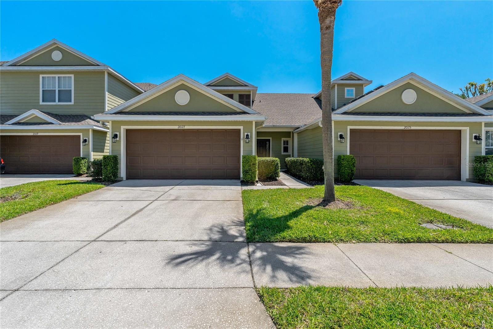 Listing photo id 4 for 20117 Indian Rosewood Drive