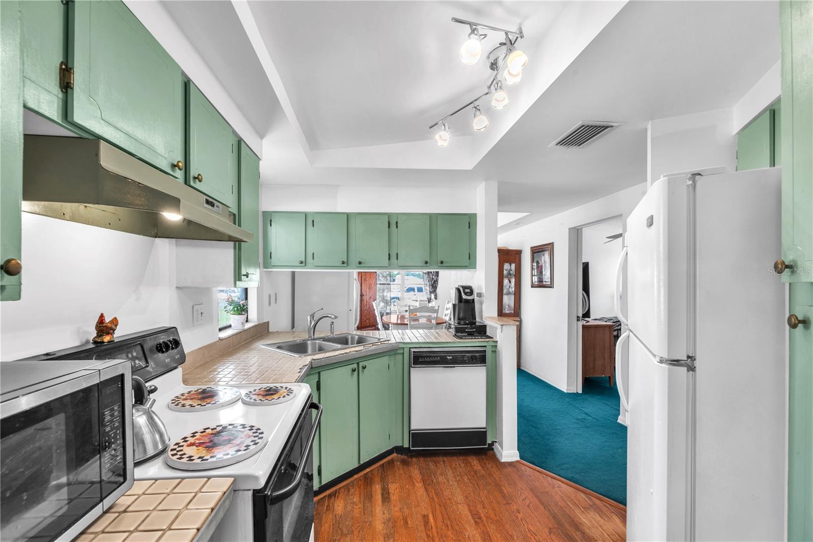 Image 8 of 26 For 9040 326th Avenue E